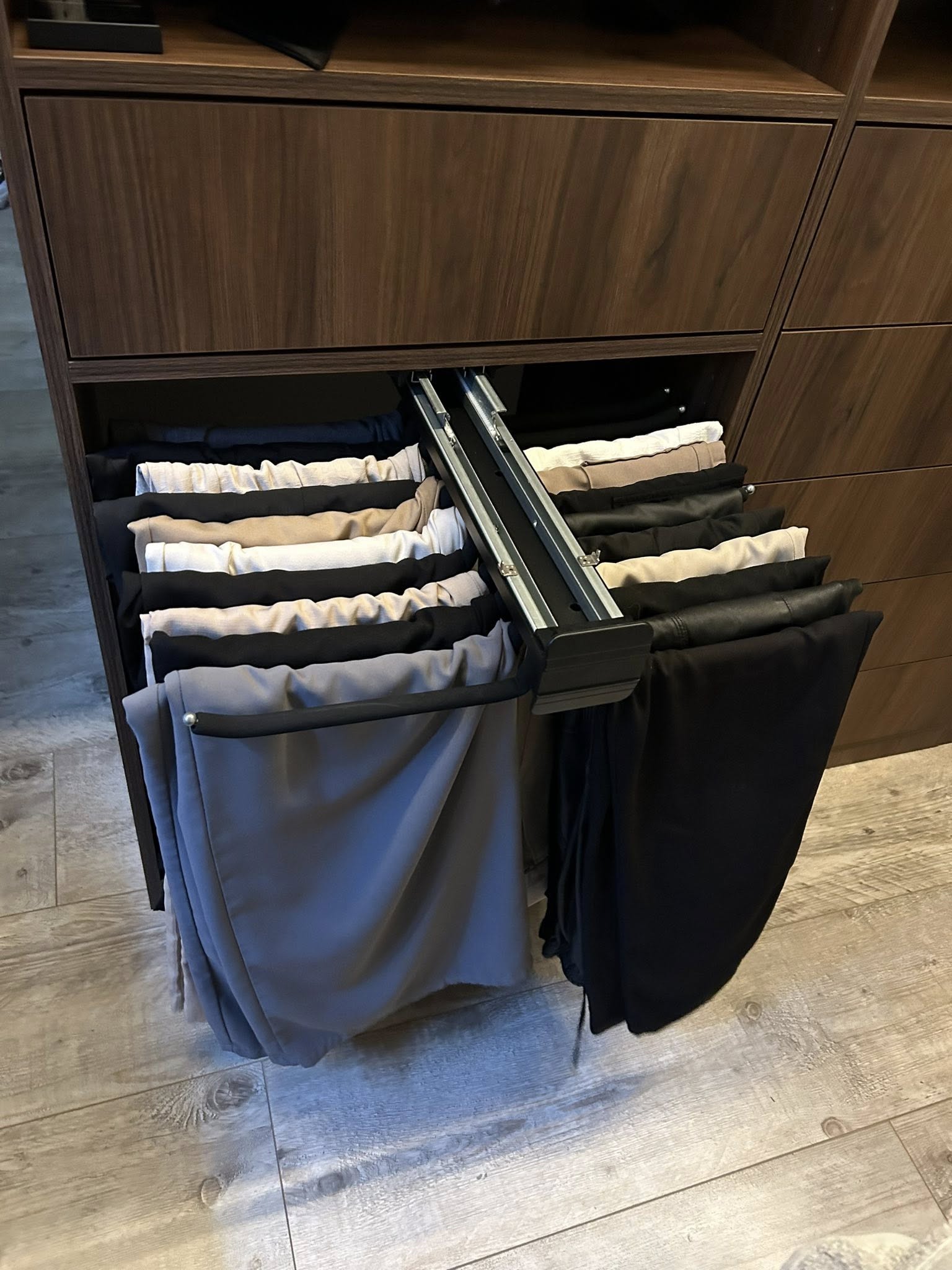 creation dressing porte pantalons